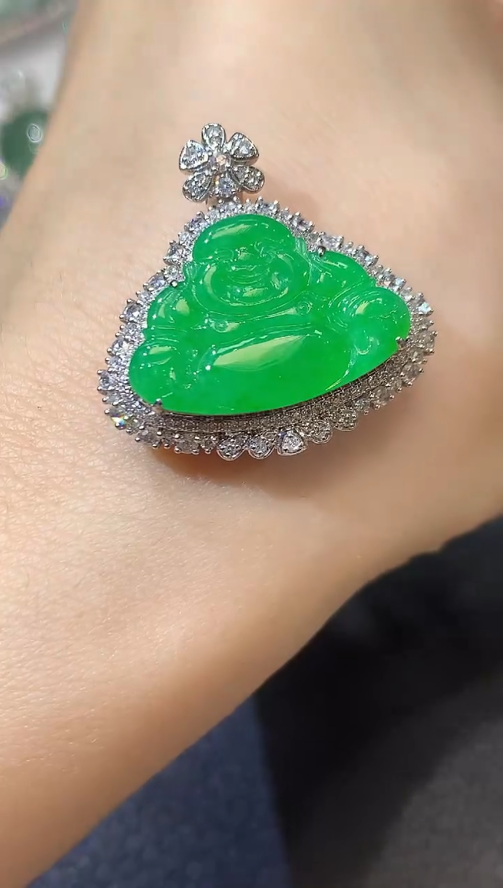 【闪购商品】翡翠吊坠(不含链)18K金镶嵌D56