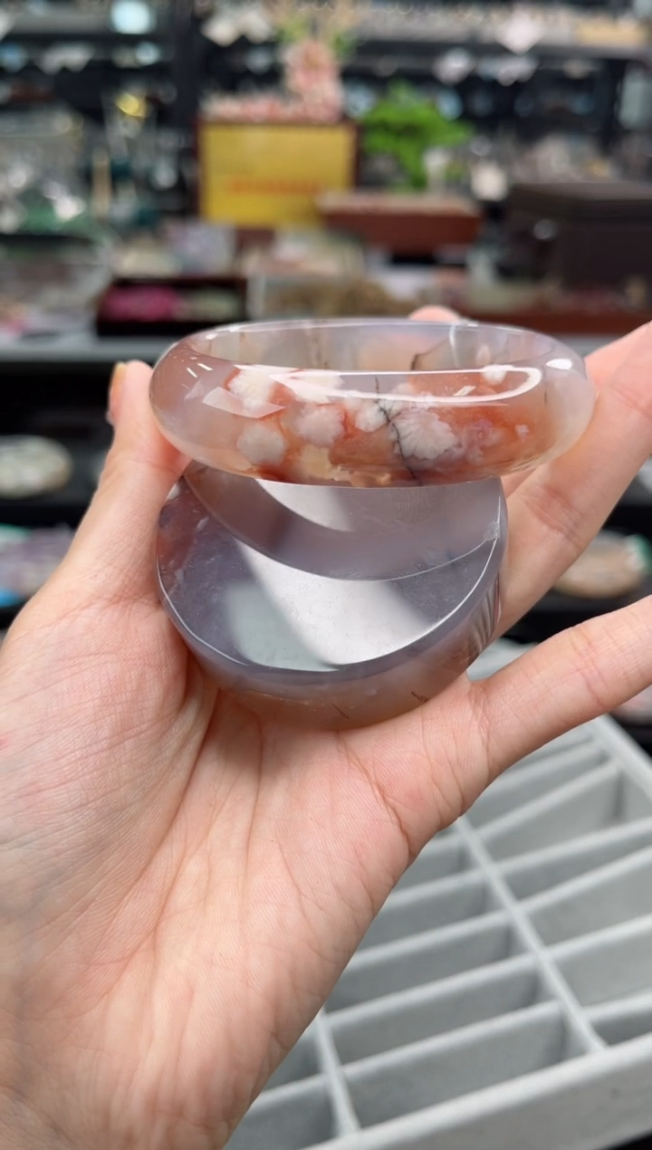 【闪购商品】石英质玉手镯未镶嵌59圈口（赠品镯心）684916