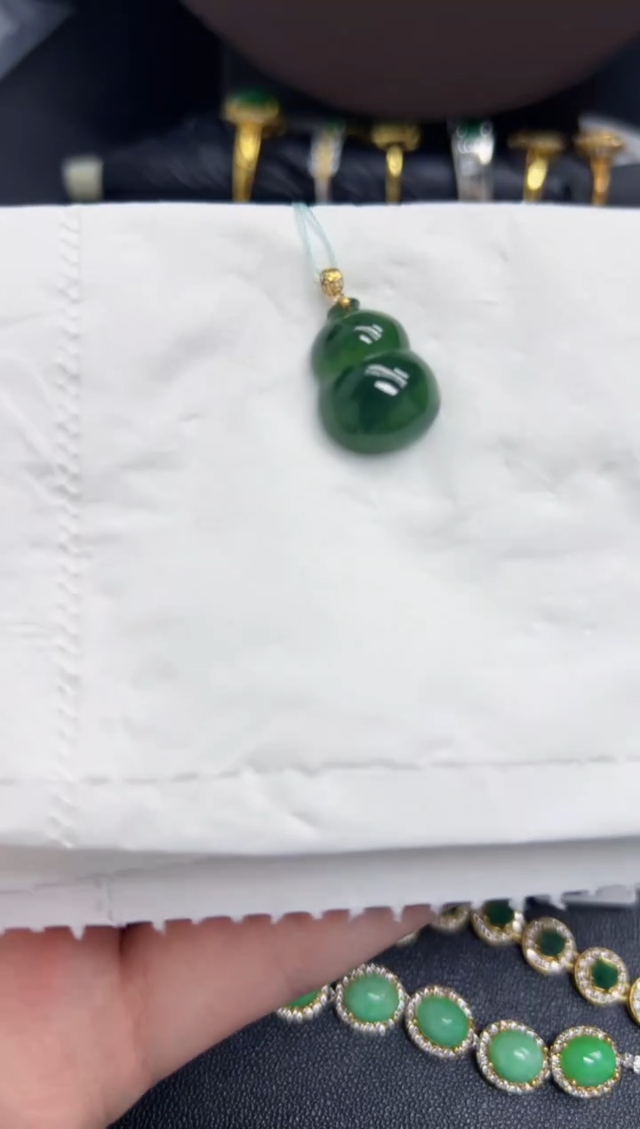 【闪购商品】翡翠颈饰18K金镶嵌Y缅料A货/多样性发货/一件