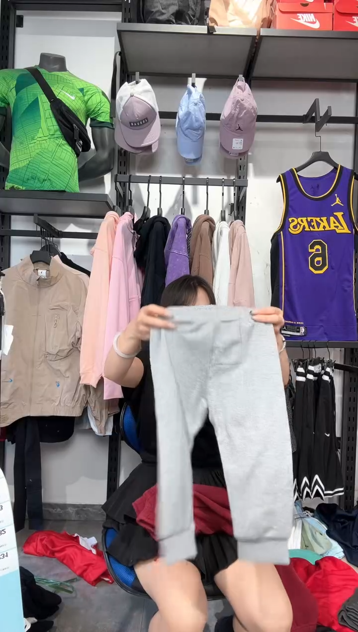 1231   编码 瑕疵款直播间过款为准 尺码 