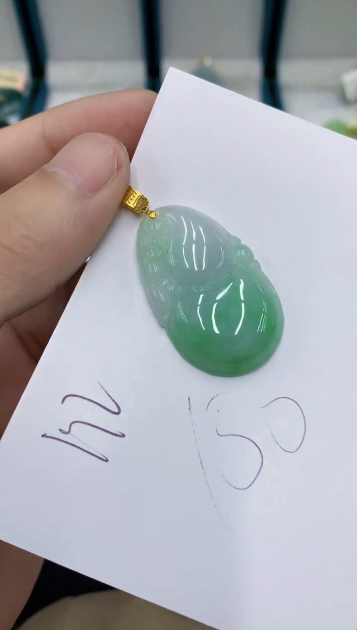 颈饰18K金镶嵌翡翠翡翠