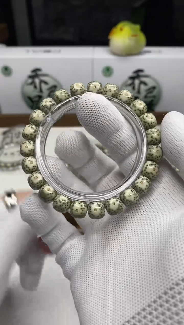 星月菩提手串189  石玉料同枝眼睛10*9mm