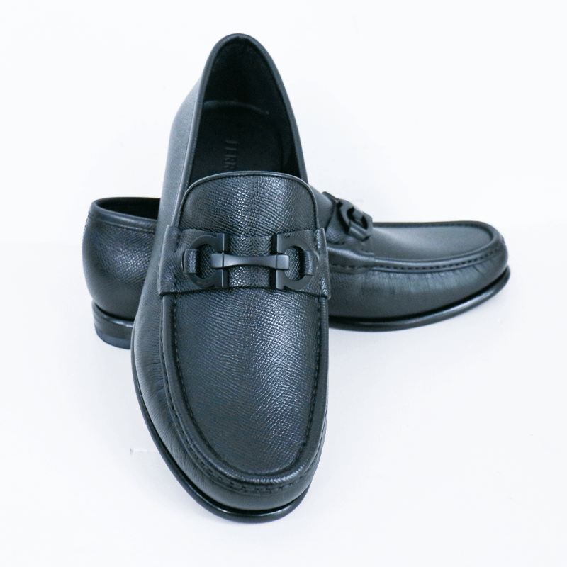 未使用 FERRAGAMO/菲拉格慕 时尚休闲舒适百搭黑色马衔扣乐福鞋