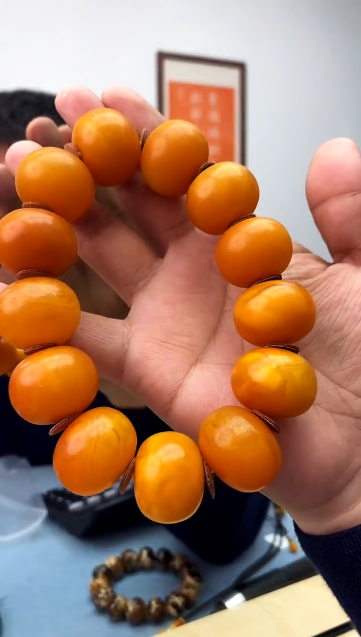 【闪购商品】蜜蜡珠宝奇石未镶嵌假一罚十，发一件永久包退