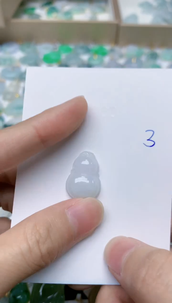 【闪购商品】翡翠颈饰未镶嵌3天然翡翠A货  