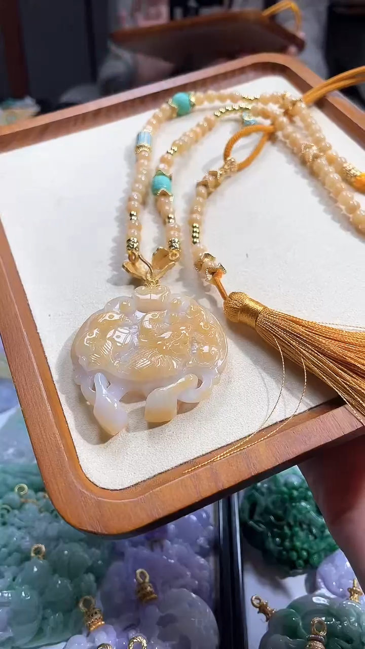 【闪购商品】翡翠颈饰未镶嵌吊坠