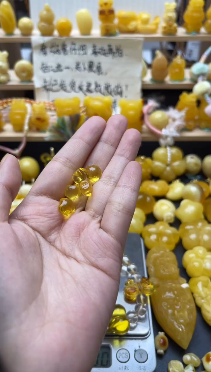 琥珀未镶嵌珠宝奇石074琥珀蜜蜡微瑕多样性随机发其一