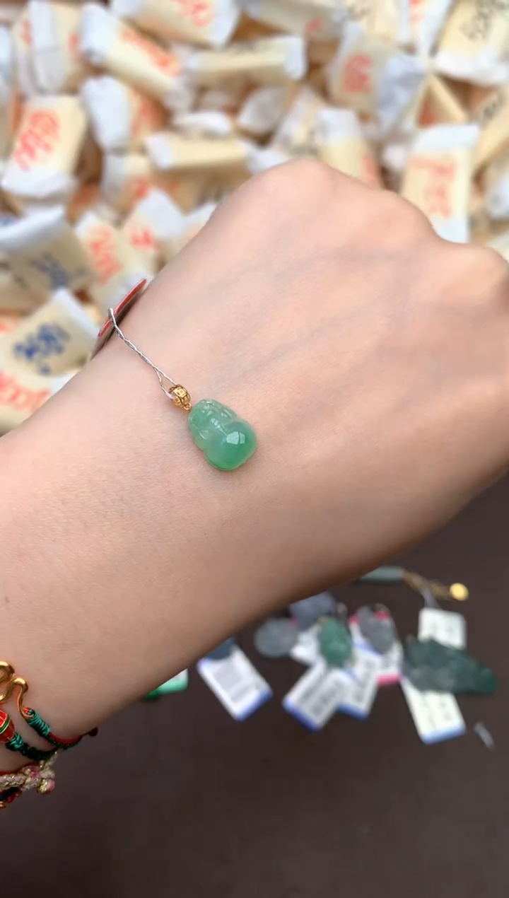 【闪购商品】翡翠挂件18K金镶嵌  — 