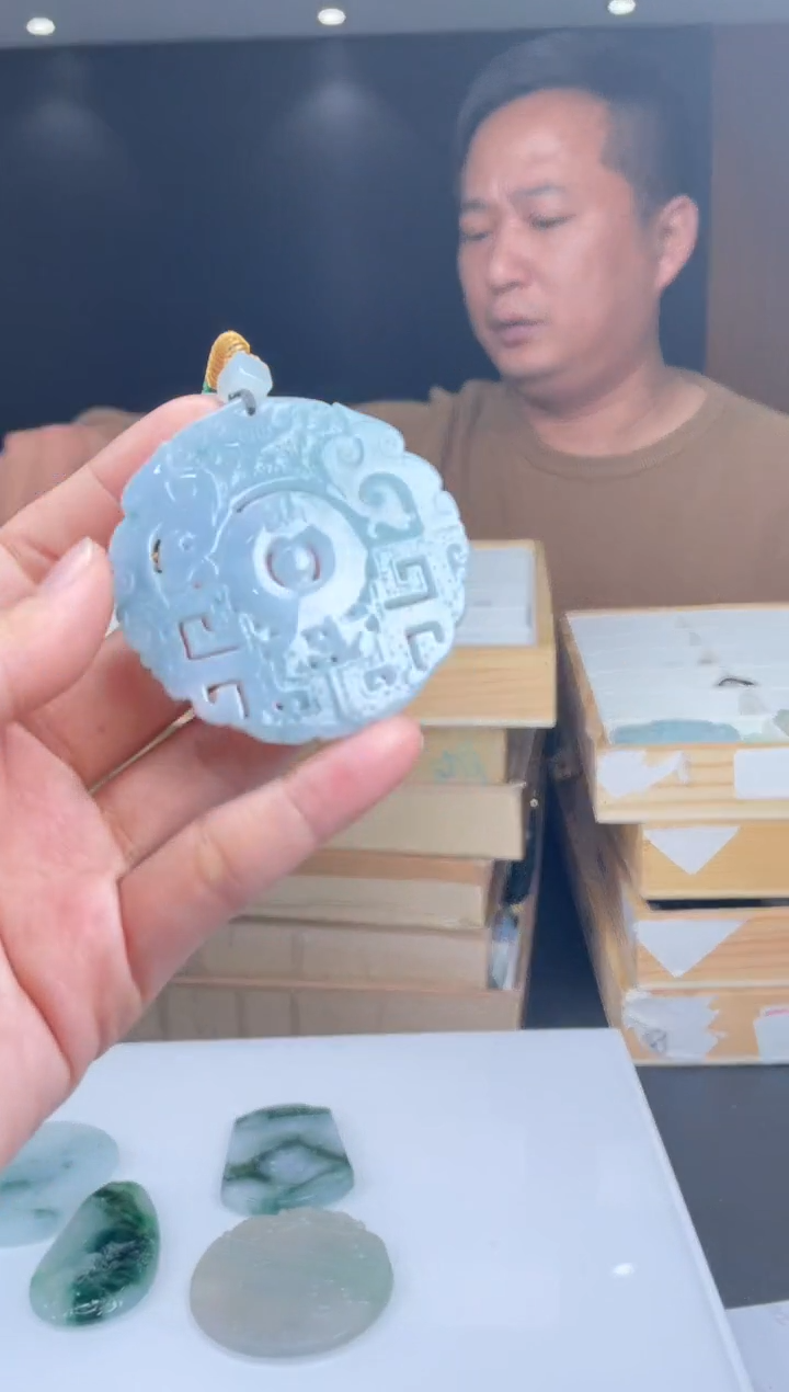 【闪购商品】定制翡翠未镶嵌01-12HDJT0129696