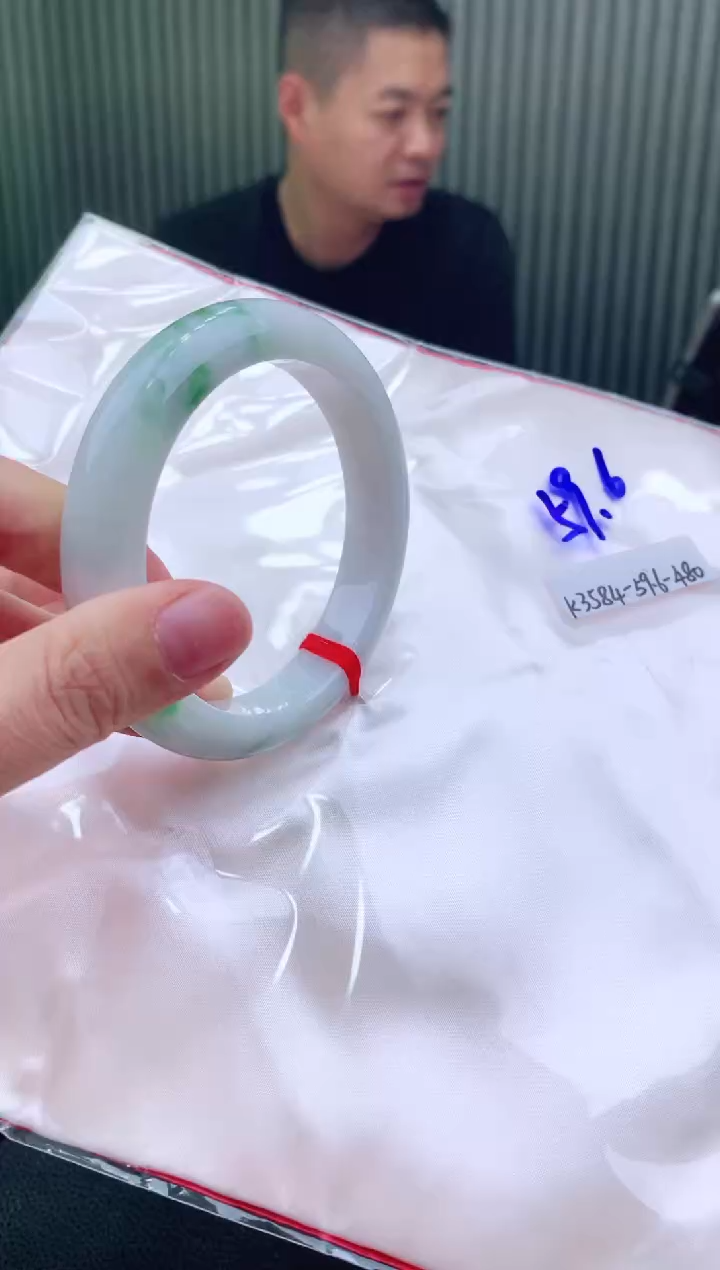 未镶嵌手镯翡翠59+