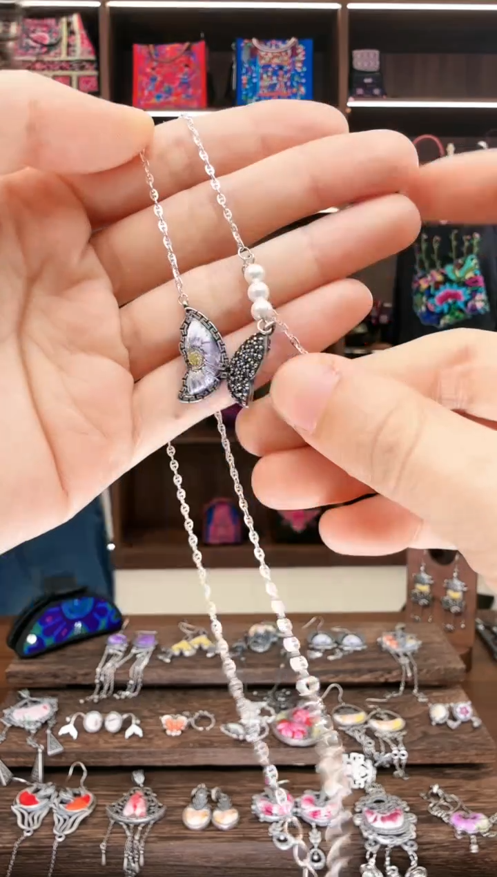 【闪购商品】织绣142蚩梦苗族古绣