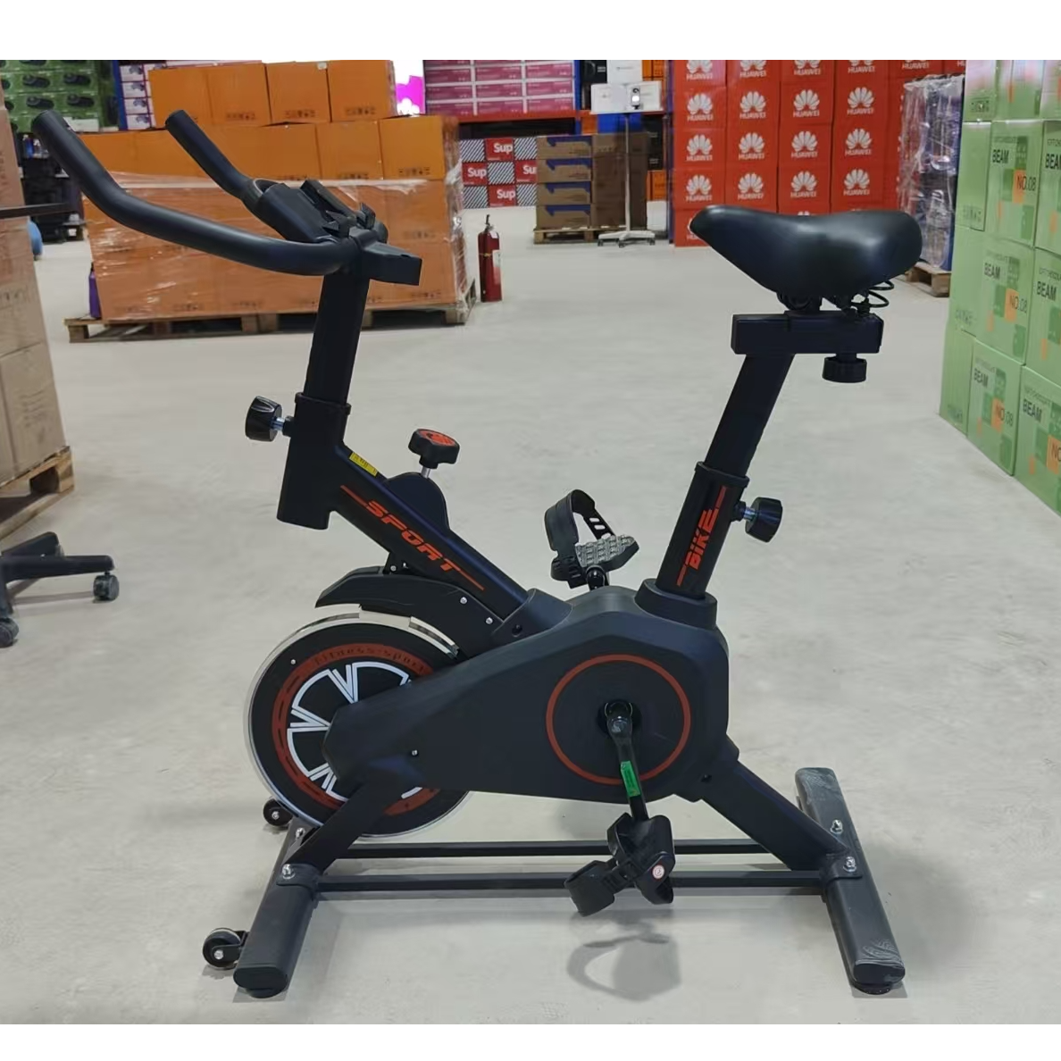 动感单车家用自行车健身房专用运动器材脚踏小型静音锻炼