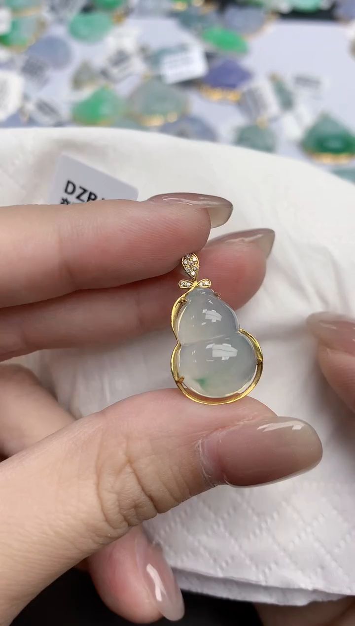 【闪购商品】翡翠颈饰18K金镶嵌天然缅甸翡翠A货