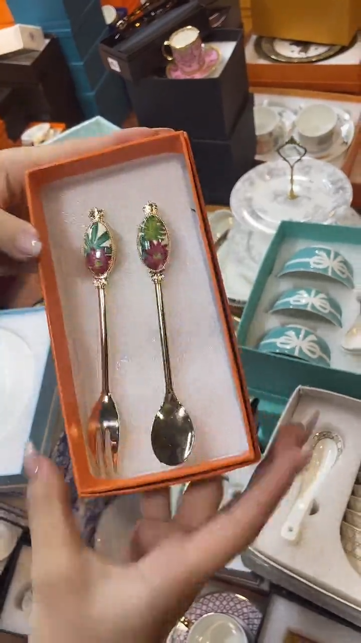 杯鸿辉家品牌瓷器，京东包邮！