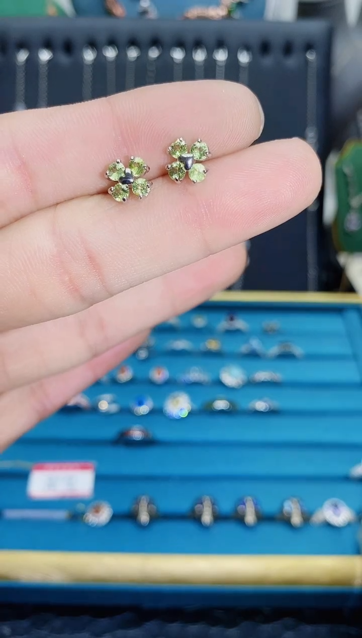 【闪购商品】橄榄石戒指银S925镶嵌1121