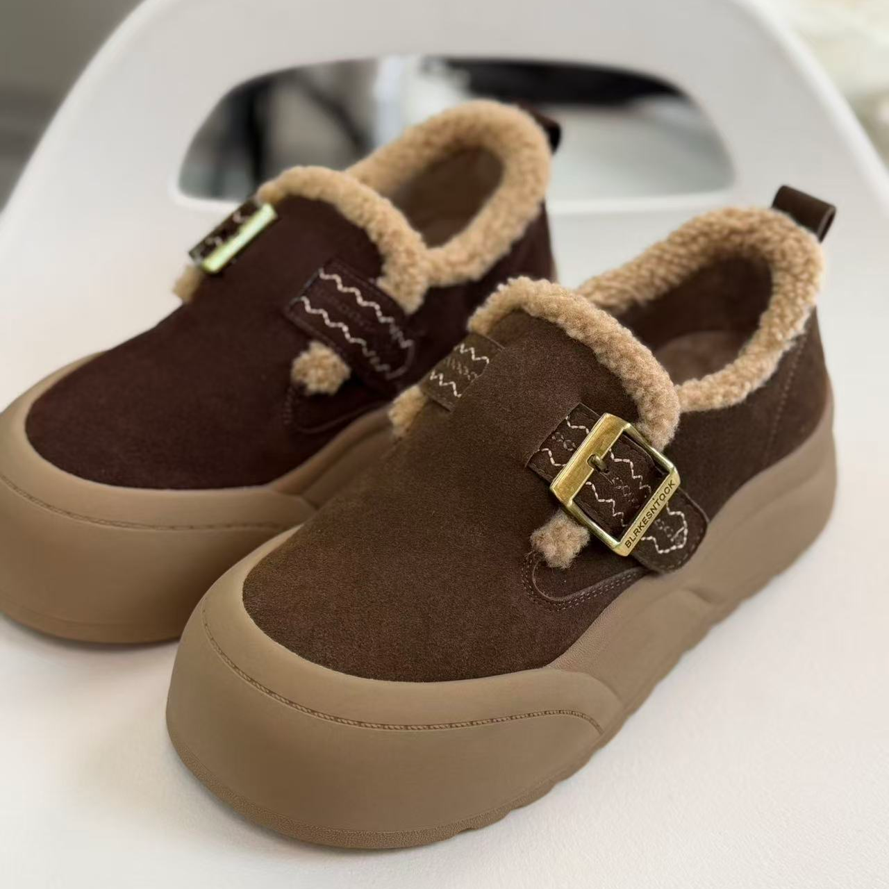 【济州岛】足间磨砂牛皮复古简约厚底羊羔毛保暖勃肯鞋52250-19