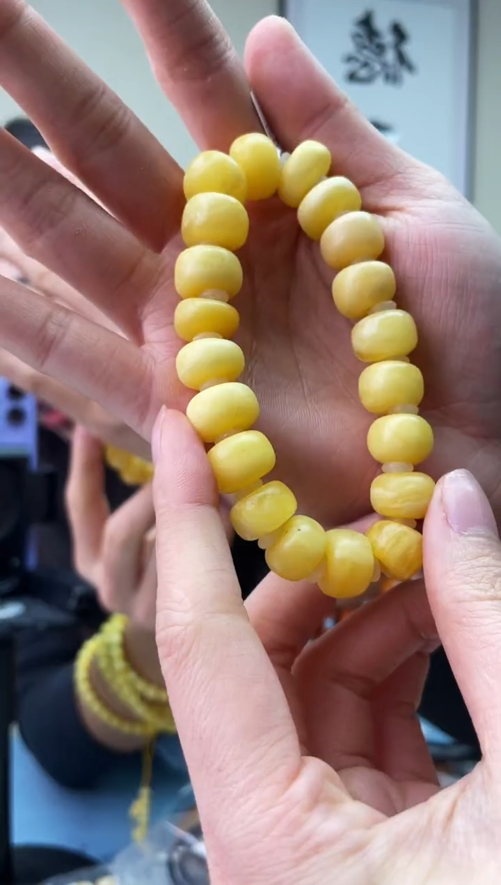 琥珀未镶嵌珠宝奇石T0假一罚十，多样性发一件