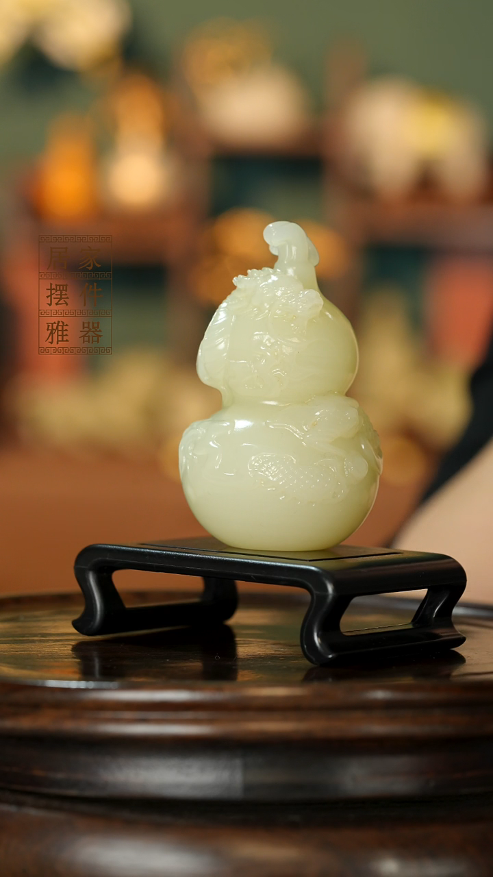 玉《龙缠福禄》摆件