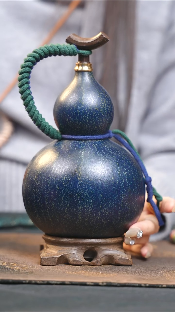 【闪购商品】XG232大漆酒葫芦不包手串及旋转底座