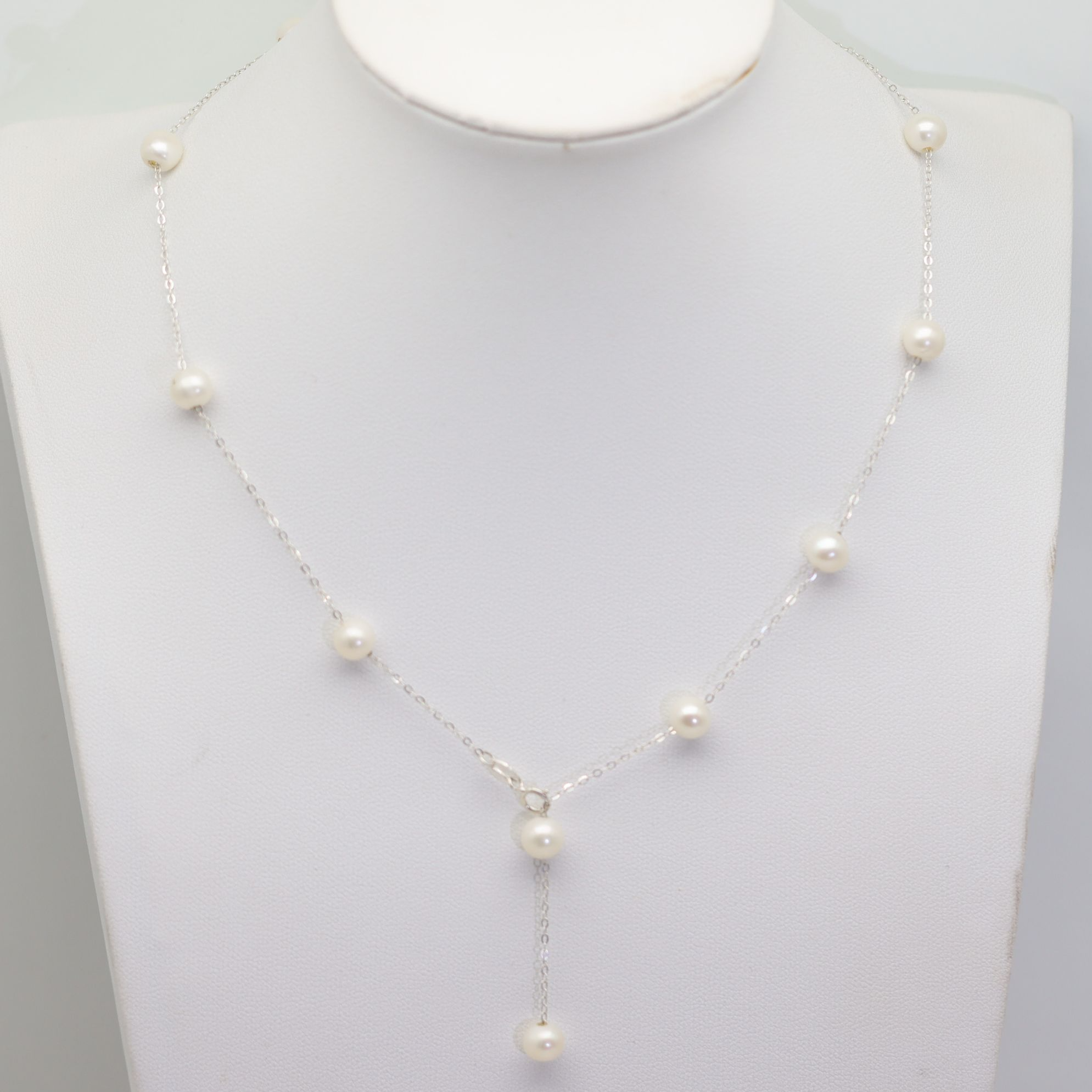 392  满天星白色珍珠项链