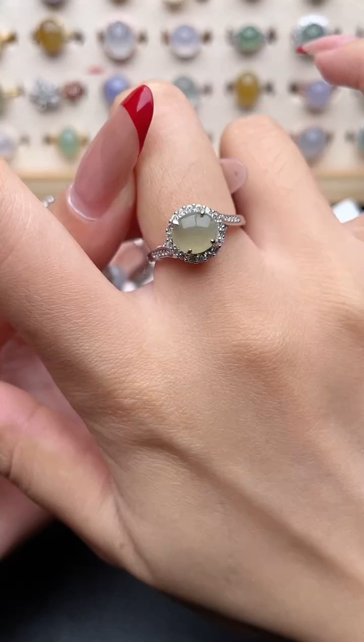 【闪购商品】翡翠戒指银S925镶嵌一物一证一礼盒