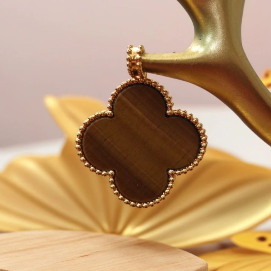 新品18k金镶嵌虎眼石25mm吊坠 经典 气质百搭精美精致