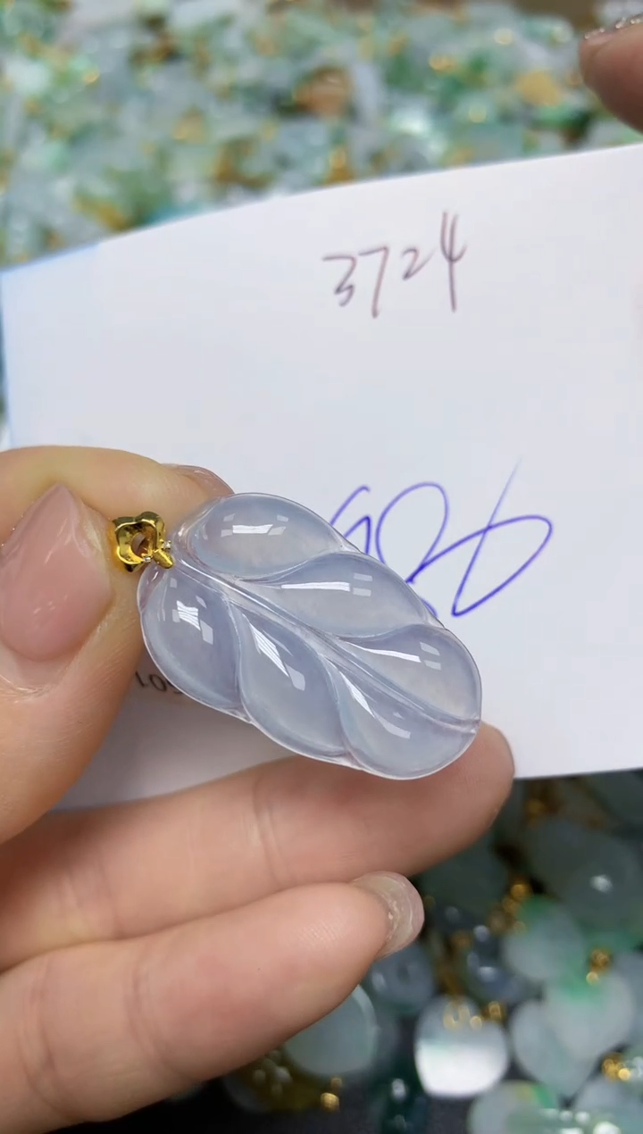 【闪购商品】翡翠挂件18K金镶嵌 天然翡翠A货