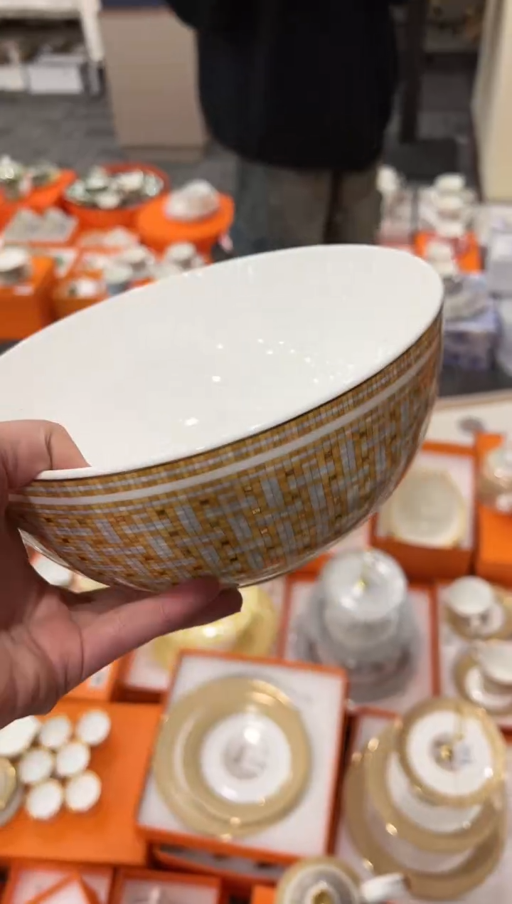 【闪购商品】杯H576--------------