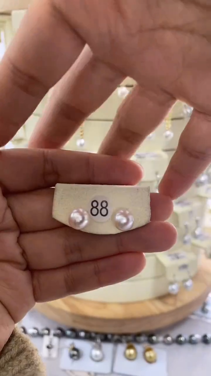 【闪购商品】海水珍珠耳饰银S925镶嵌ak