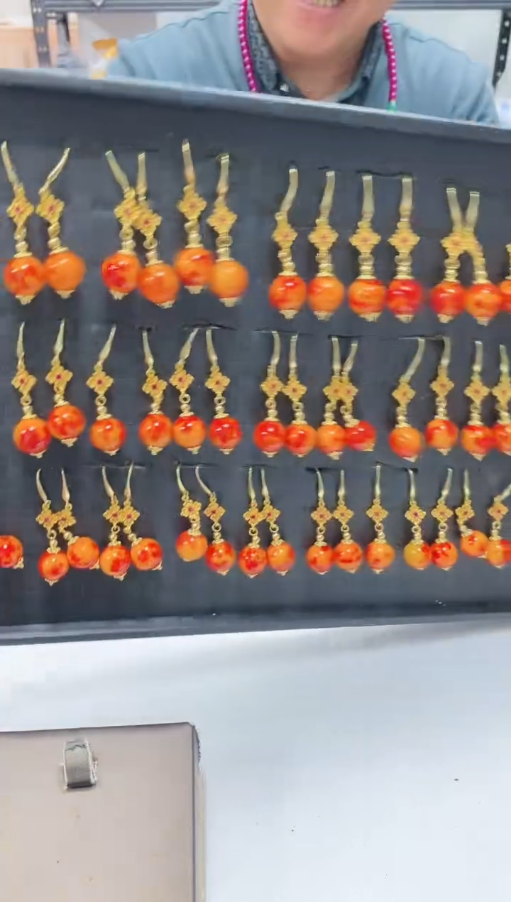 【闪购商品】玛瑙/玉髓耳坠合金龙岩血玉耳坠 多样性发一