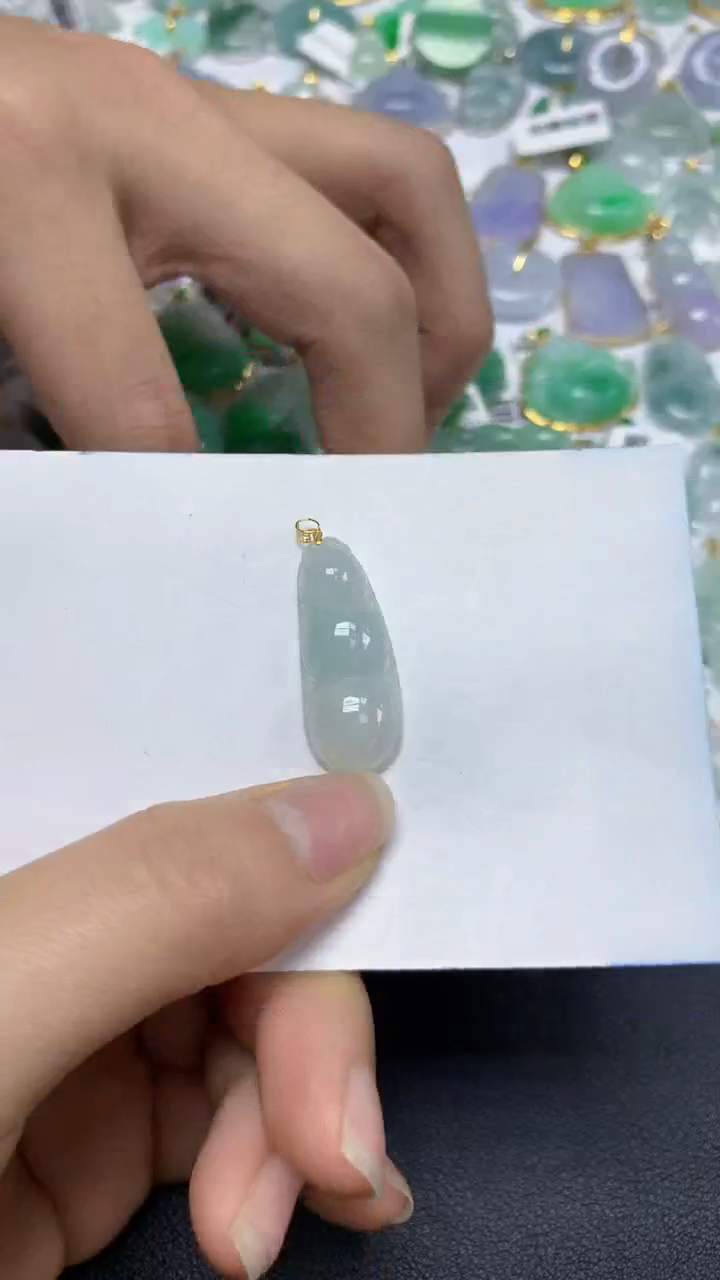 翡翠未镶嵌颈饰天然缅甸翡翠A货