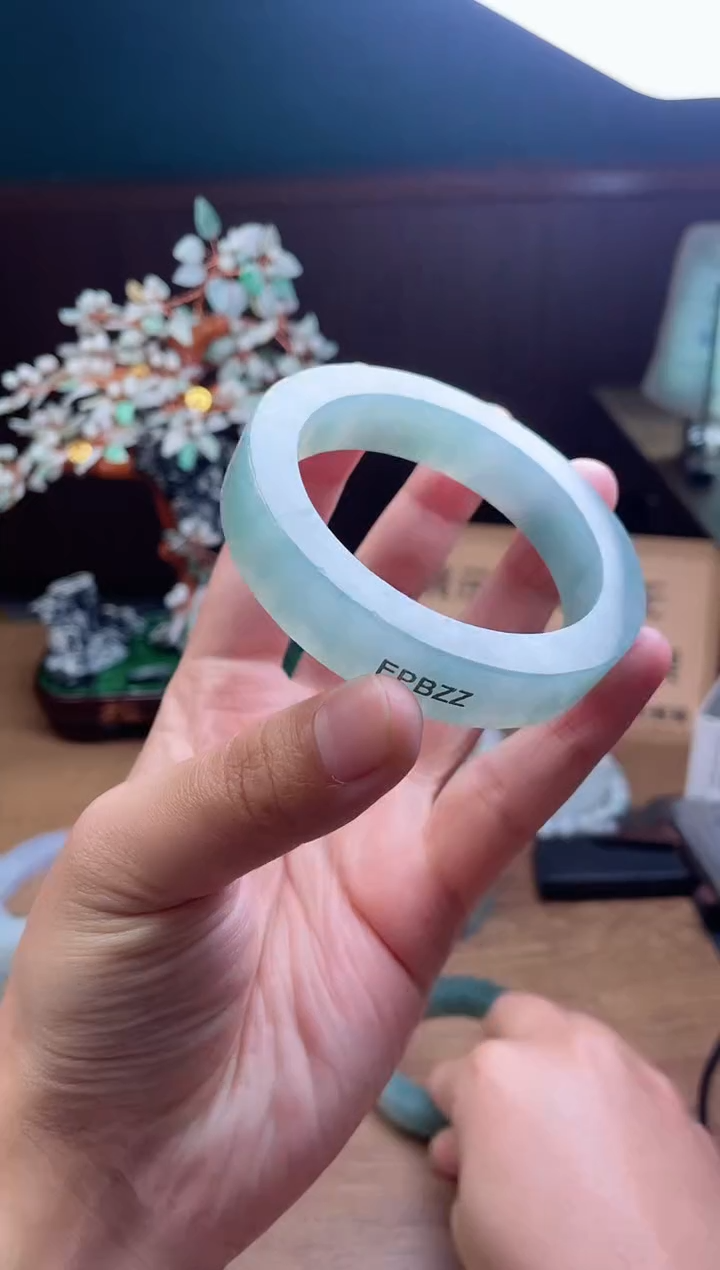 【闪购商品】定制翡翠手镯未镶嵌定制