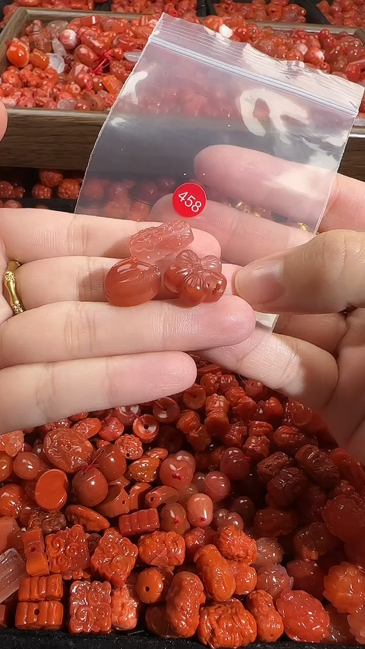 颈饰未镶嵌南红玛瑙11