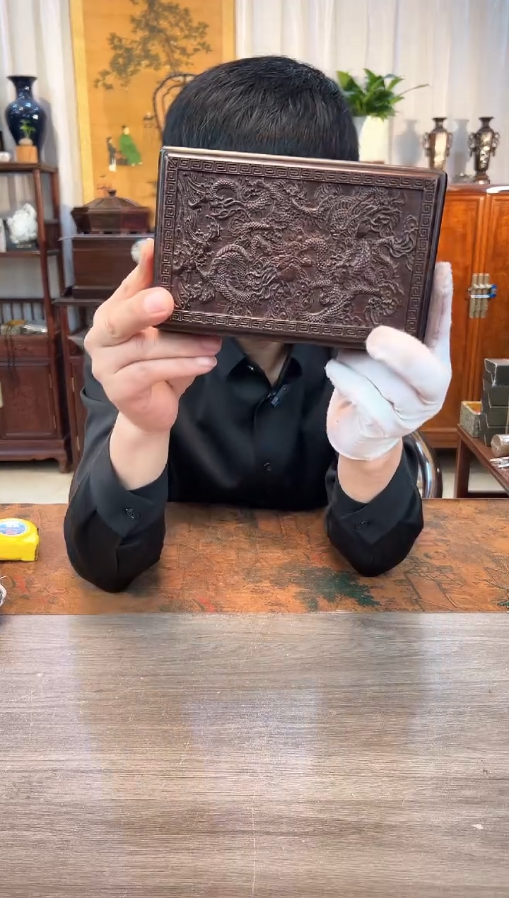 【闪购商品】红酸枝木类成套家具大红酸枝 雕龙天地盖