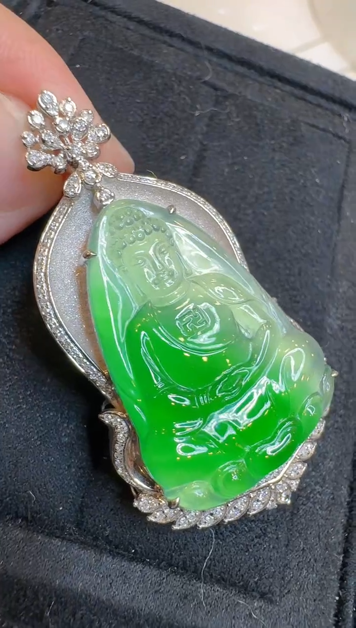 【闪购商品】翡翠吊坠(不含链)18K金镶嵌多样性团购发一件