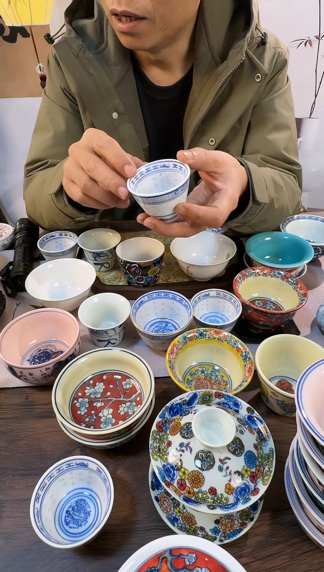 杯子瓷青花玲珑杯