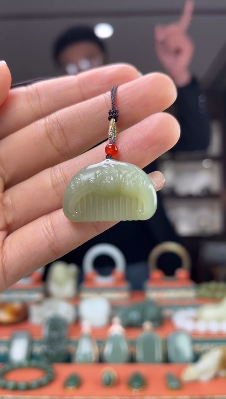 【闪购商品】和田玉颈饰未镶嵌1