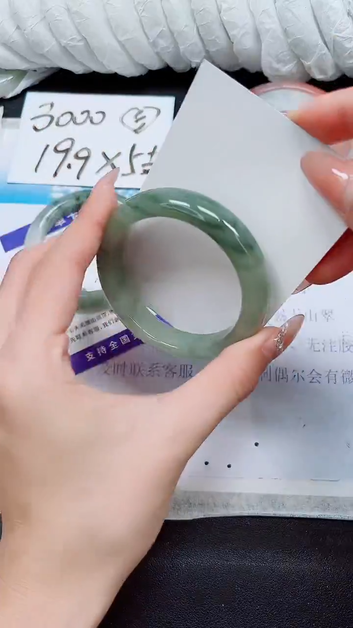 【闪购商品】石英质玉手镯未镶嵌A17-54/55