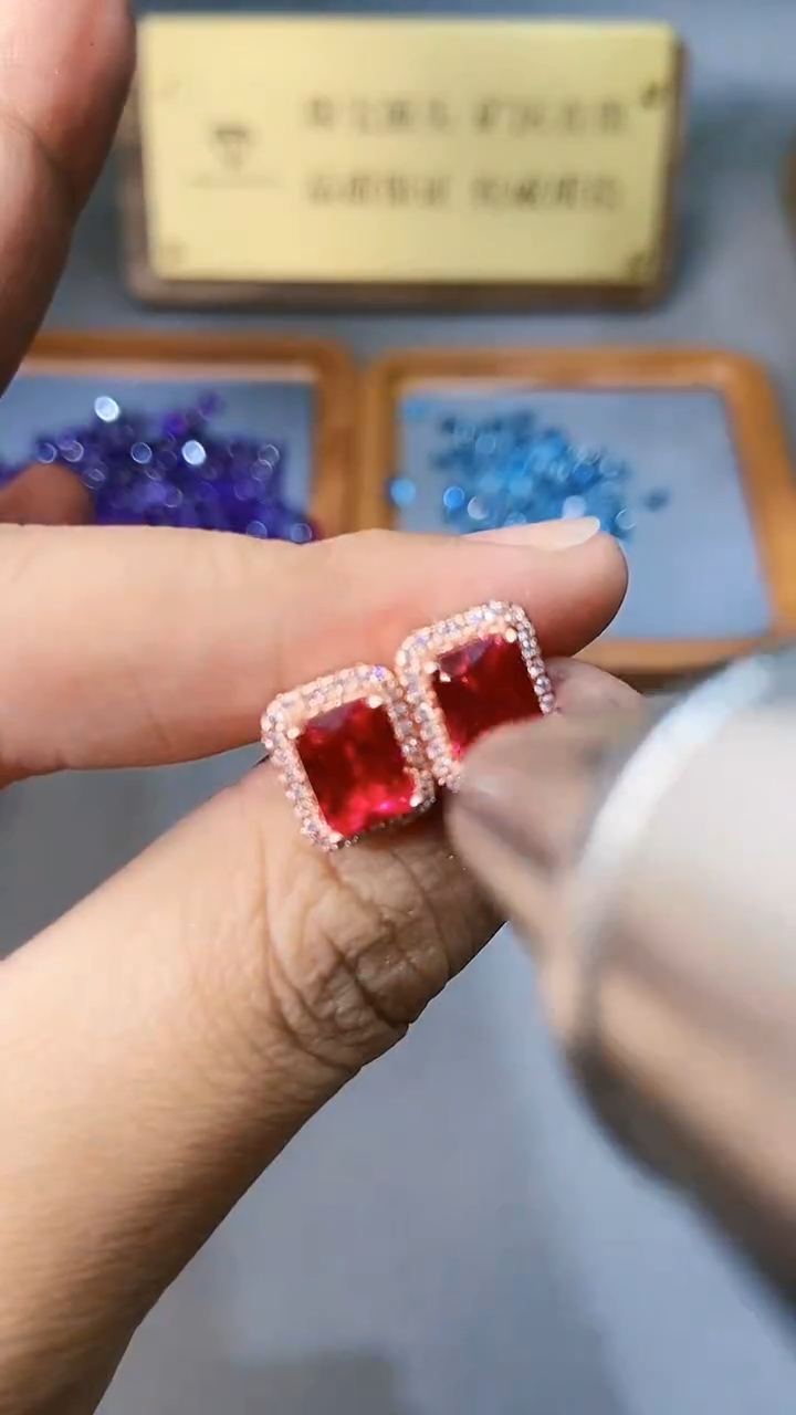 【闪购商品】红宝石耳饰银S925镶嵌354