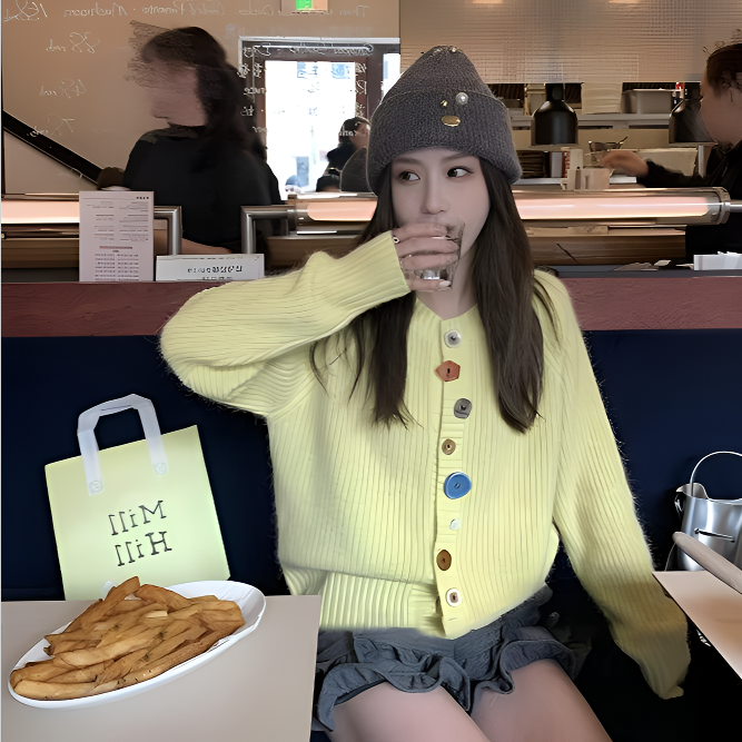 小众设计彩扣毛衣开衫女春秋新款韩系独特超好看外套针织上衣2415