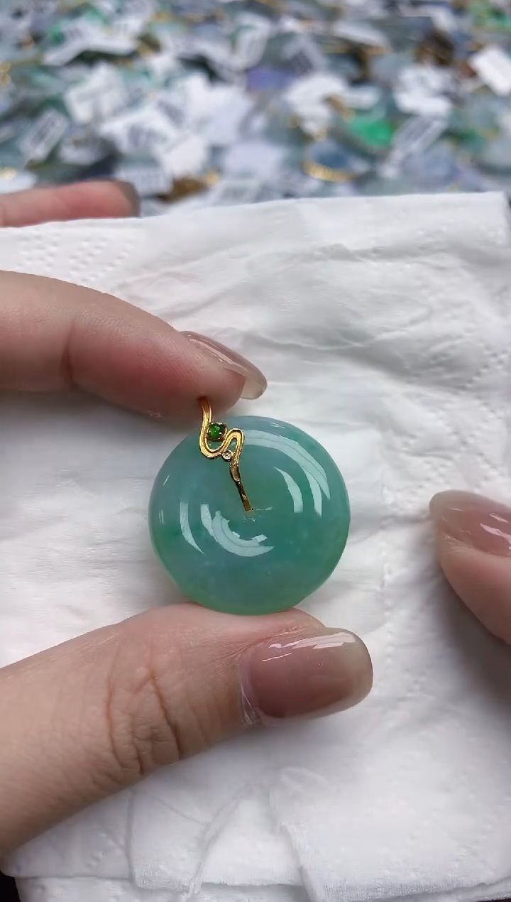 【闪购商品】翡翠颈饰18K金镶嵌天然缅甸翡翠A货