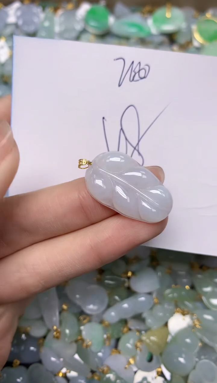 【闪购商品】翡翠颈饰18K金镶嵌天然翡翠A货