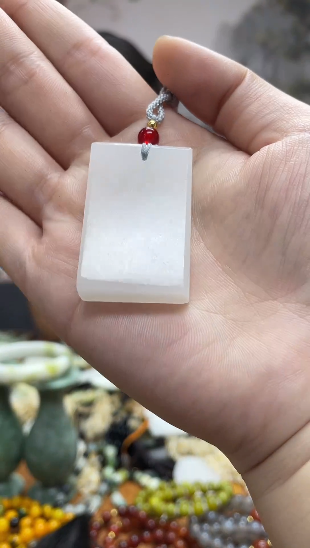 未镶嵌岫玉吊坠·