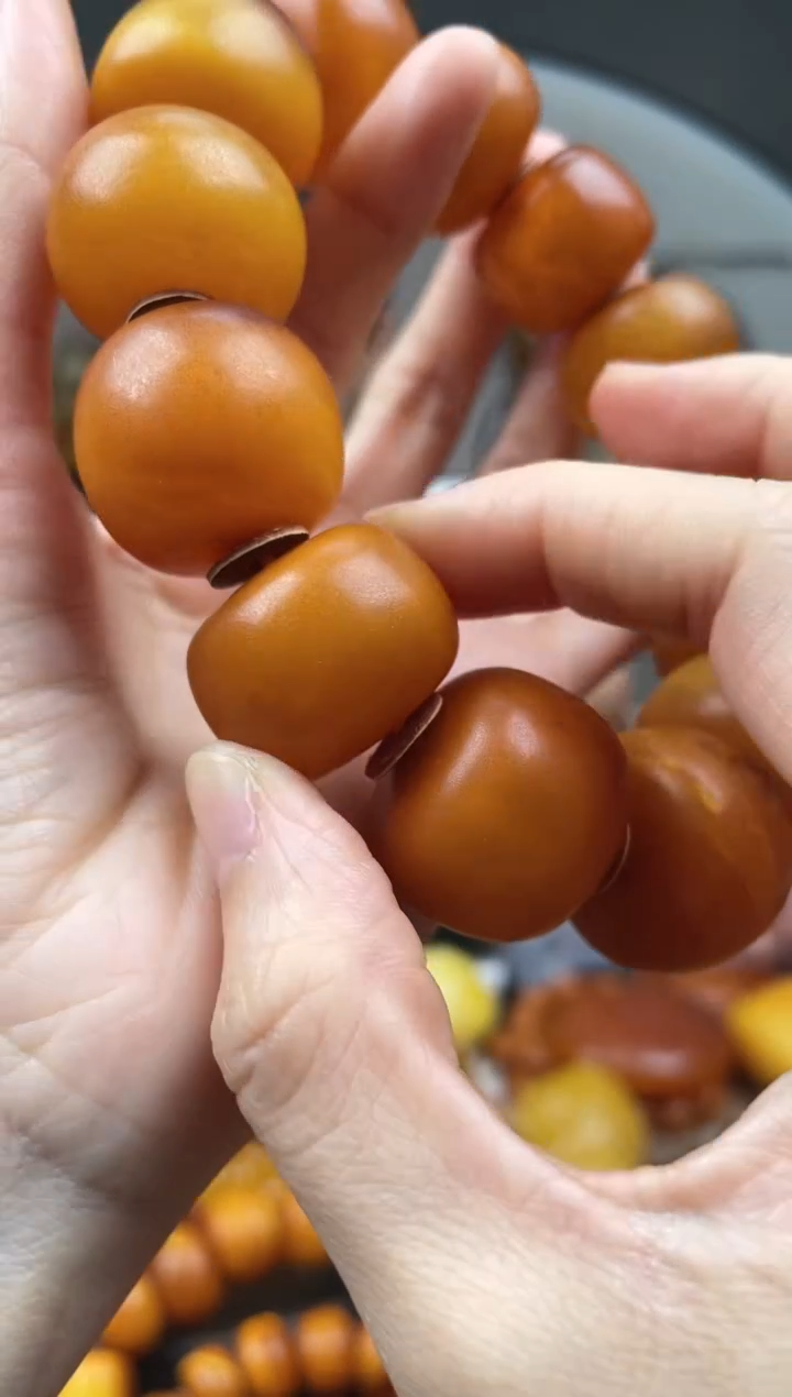 【闪购商品】琥珀裸石未镶嵌首饰 假1赔4 （多样性发货1件