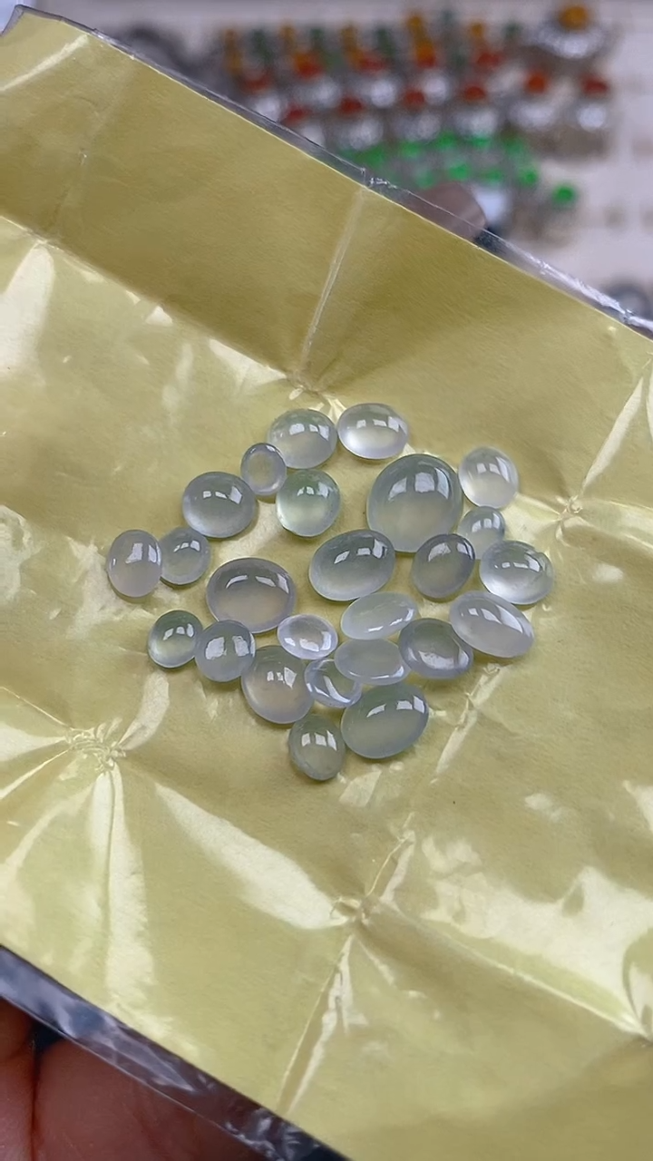 定制翡翠未镶嵌天然翡翠蛋面91