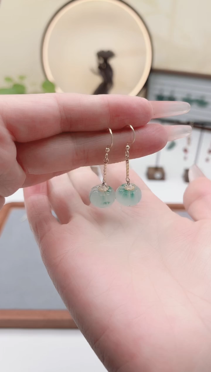 未镶嵌石英质玉（天山翠）耳饰00大南瓜