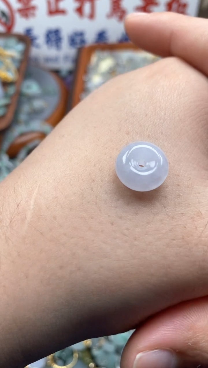 【闪购商品】翡翠颈饰未镶嵌哥哥