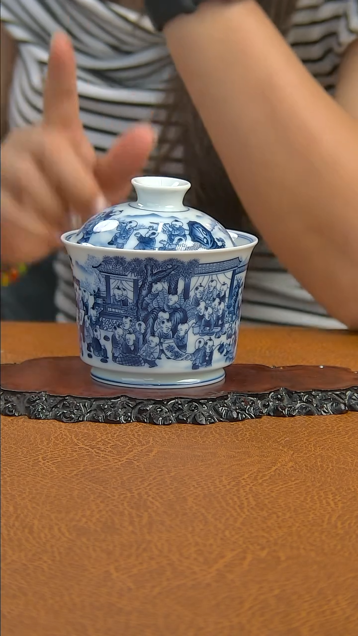 景德镇手工青花百子盖碗