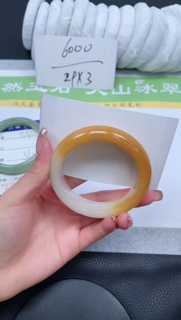 【闪购商品】石英质玉手镯未镶嵌A315-58+