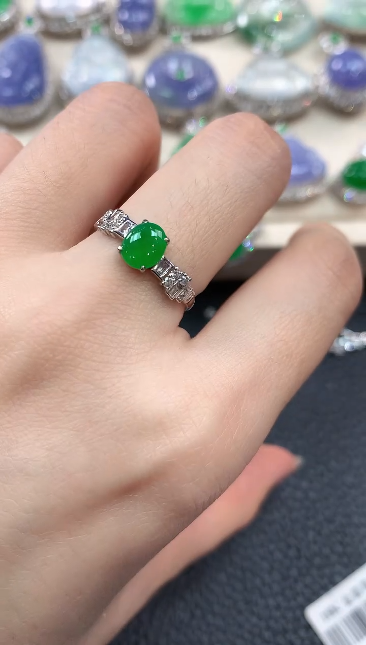 【闪购商品】翡翠戒指18K金镶嵌D55  